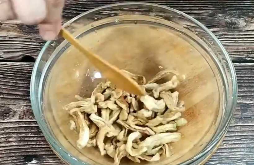 Острый корейский салат из сушеной редьки-Шаг 10