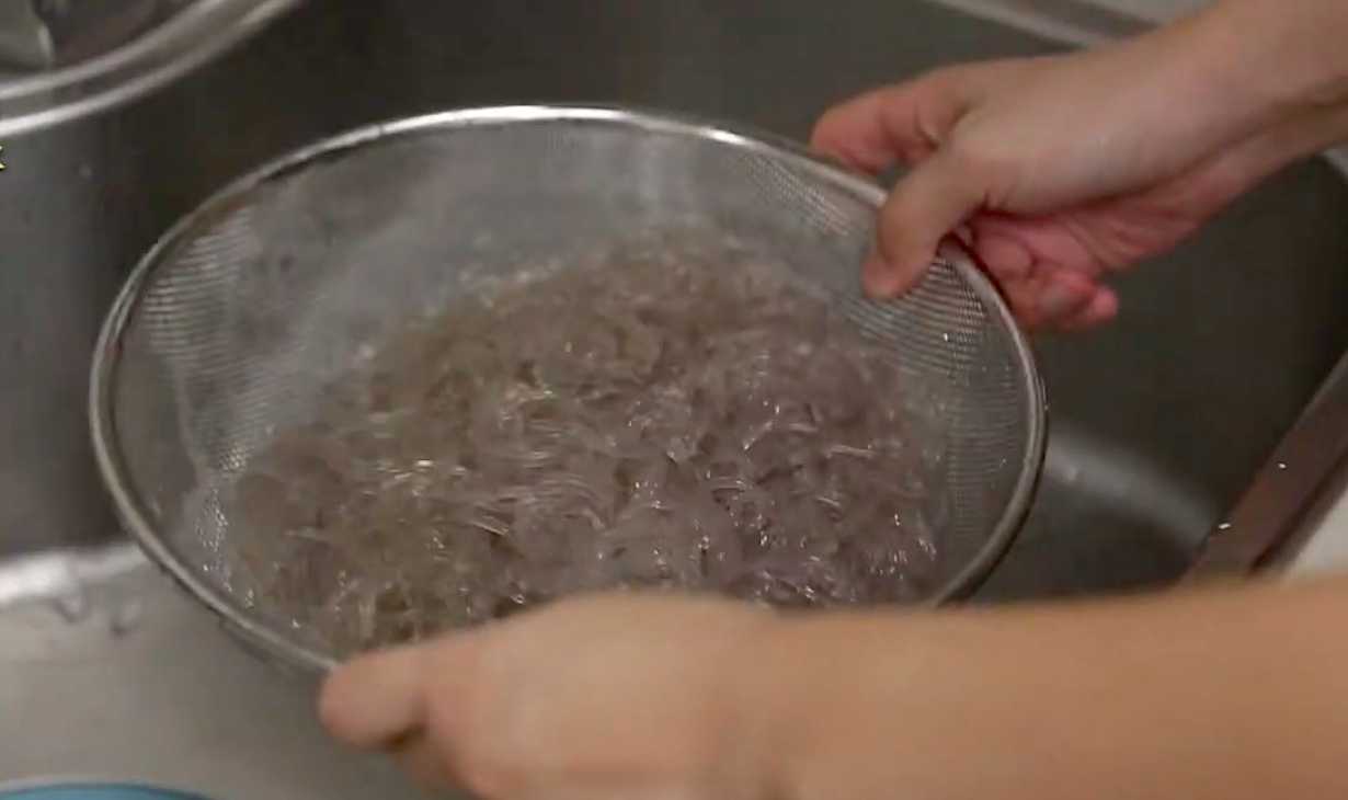 Жареная стеклянная лапша Джапче-Шаг 14