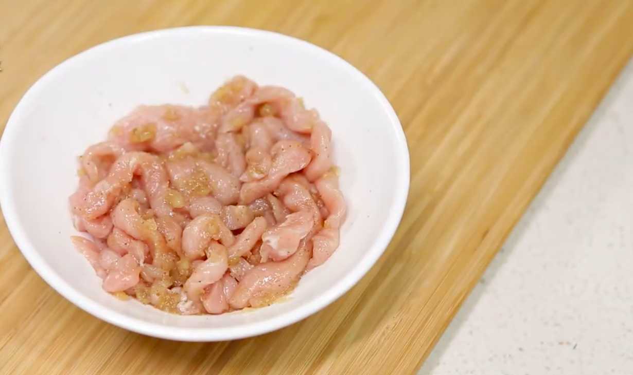 Жареная стеклянная лапша Джапче-Шаг 1