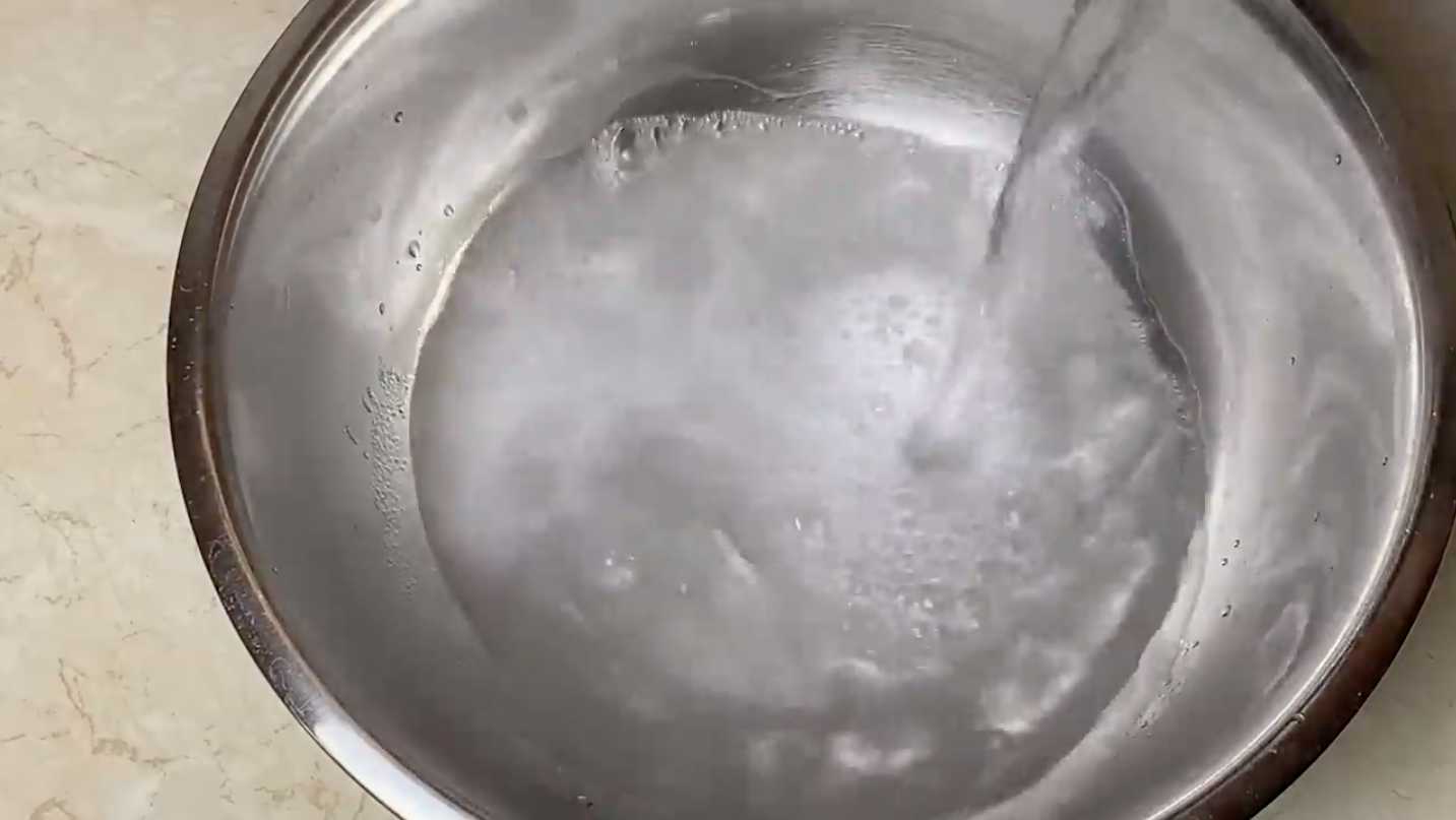 Блины на воде без молока-Шаг 1