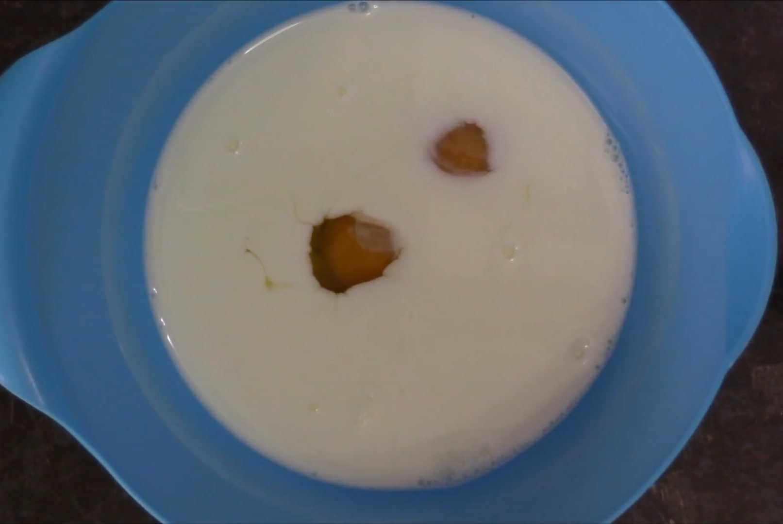 Толстые блины на молоке-Шаг 2