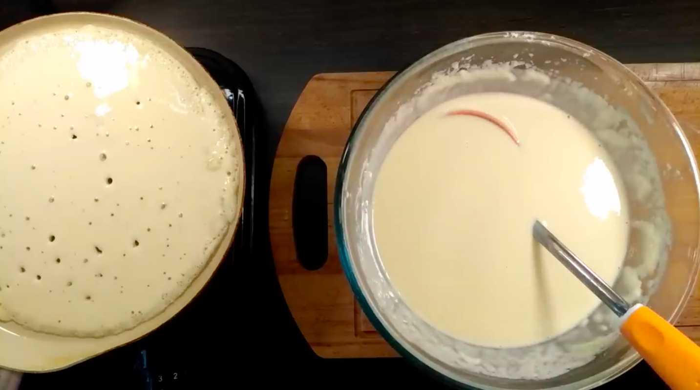 Блины на кефире с кипятком-Шаг 7