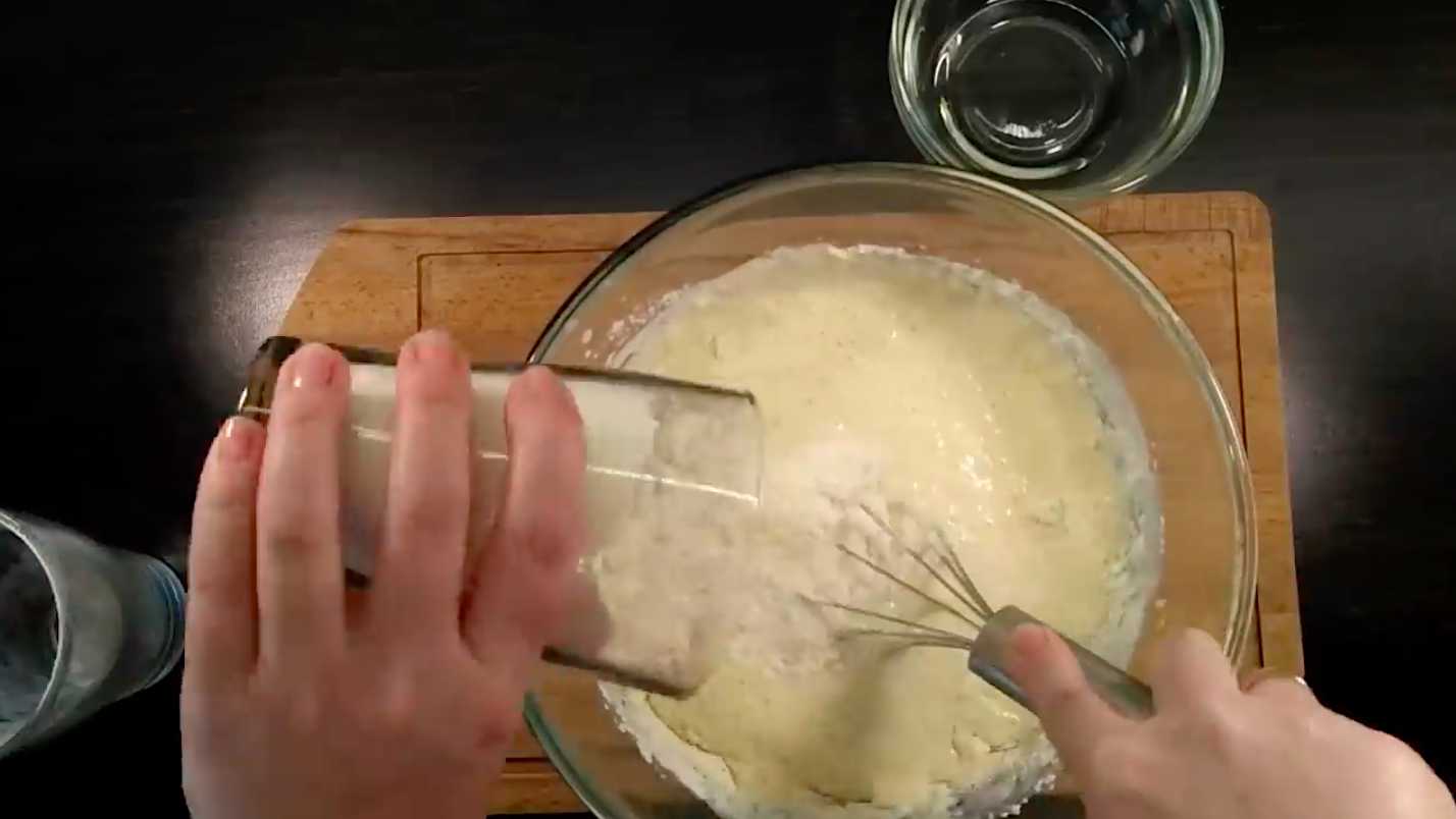 Блины на кефире с кипятком-Шаг 3