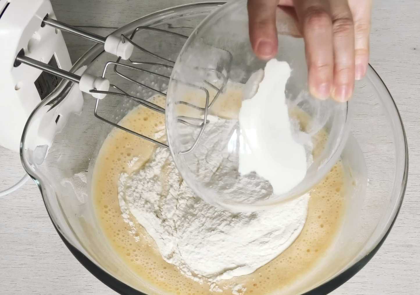 Блины на ряженке с кипятком-Шаг 3