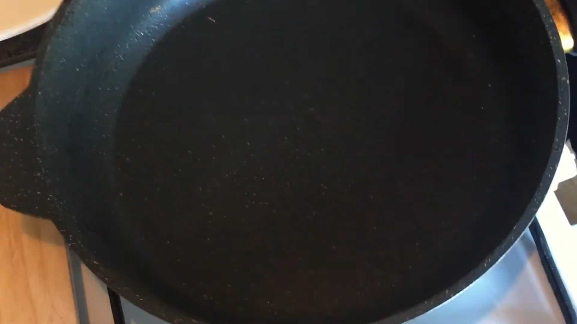 Блины без яиц на молоке-Шаг 7