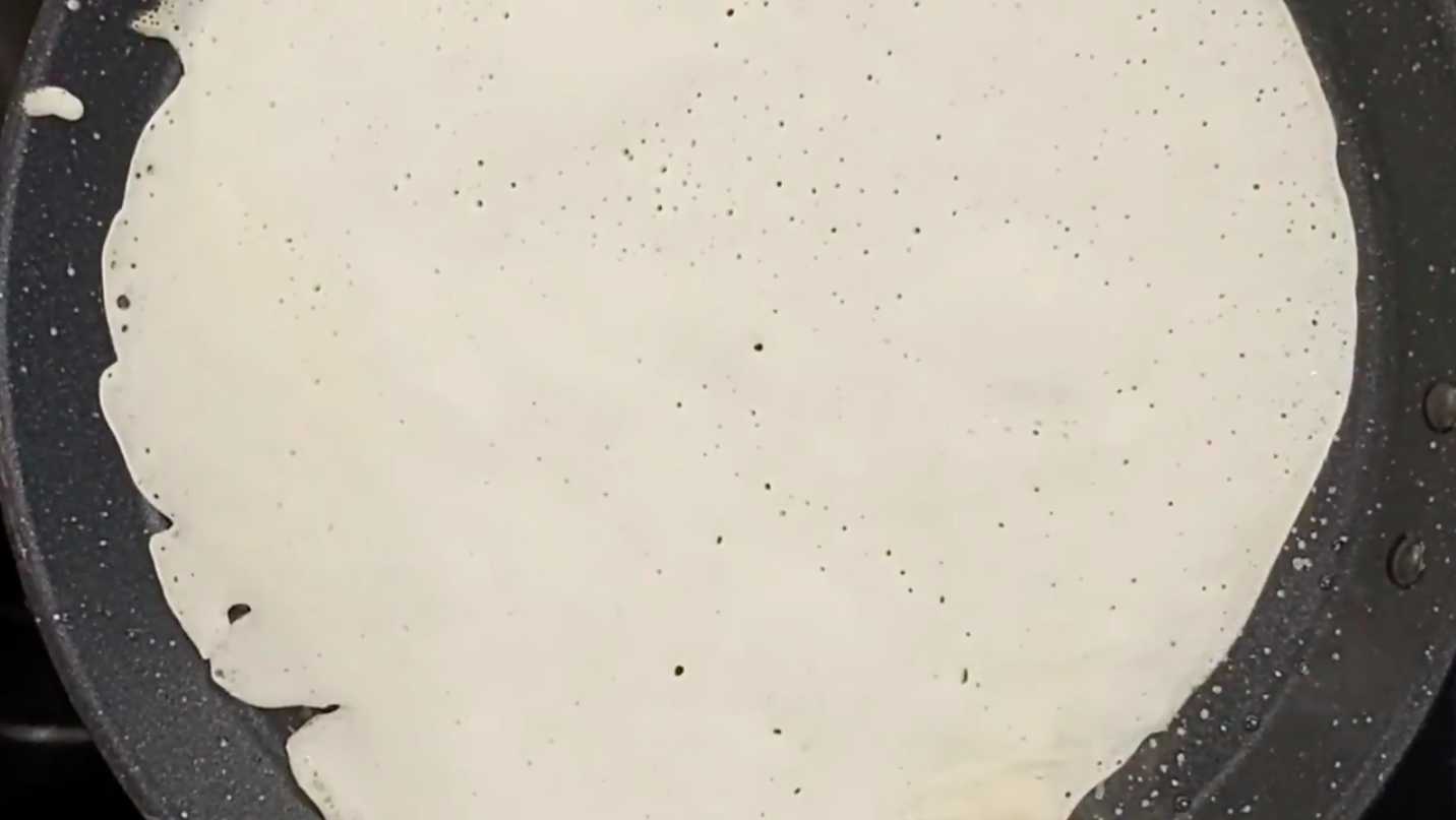 Блины на кислом молоке с дырочками-Шаг 9