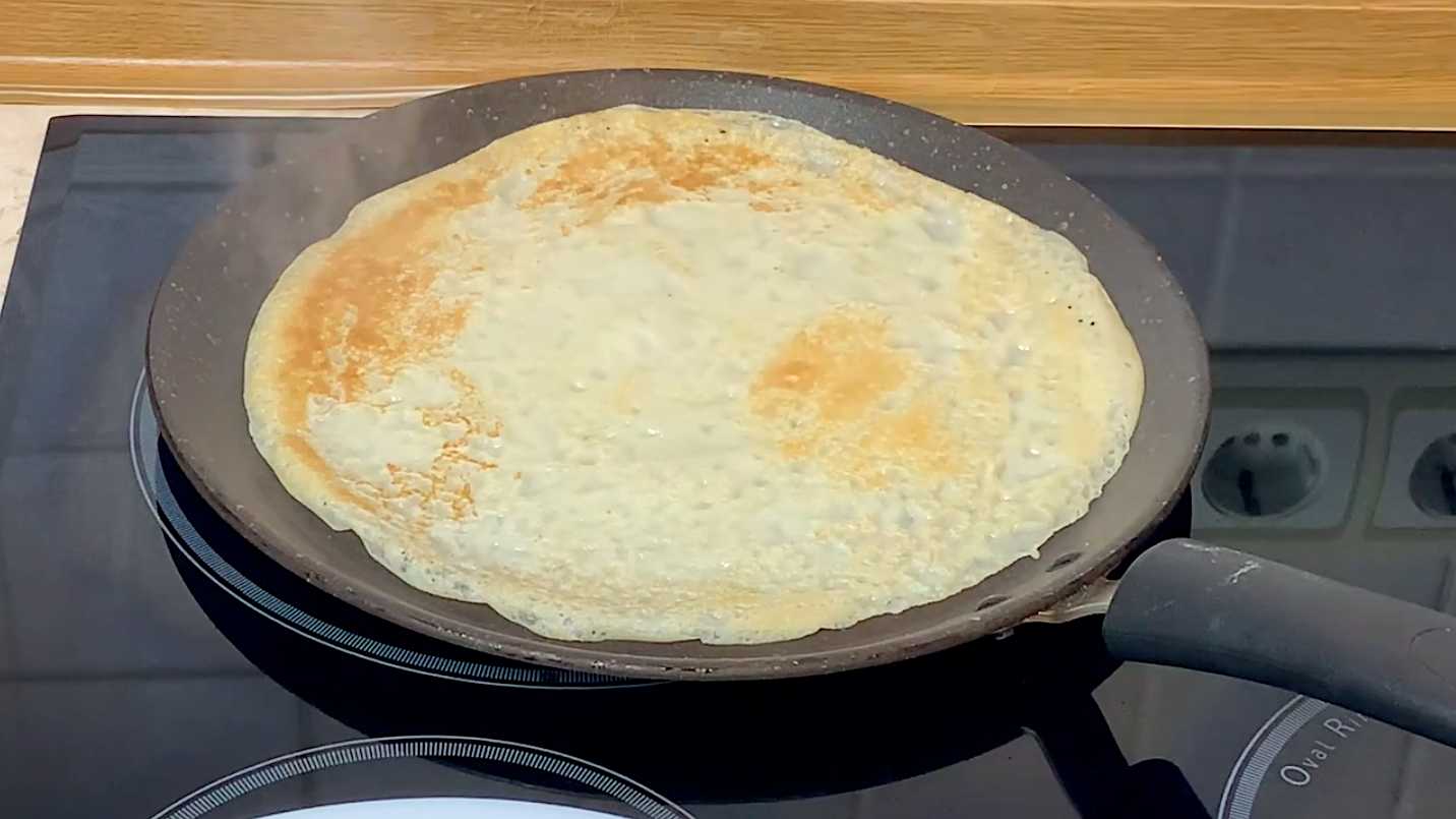 Блины на молоке без яиц-Шаг 11