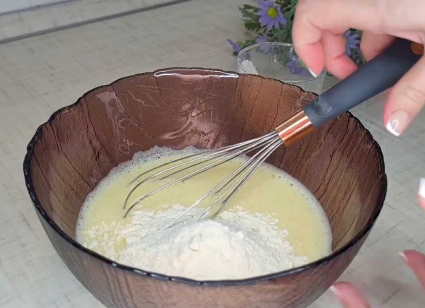 Блины на молоке с колбасой и сыром-Шаг 3