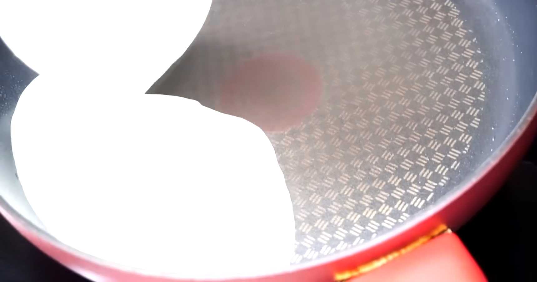 Дрожжевые блины на сковороде-Шаг 8