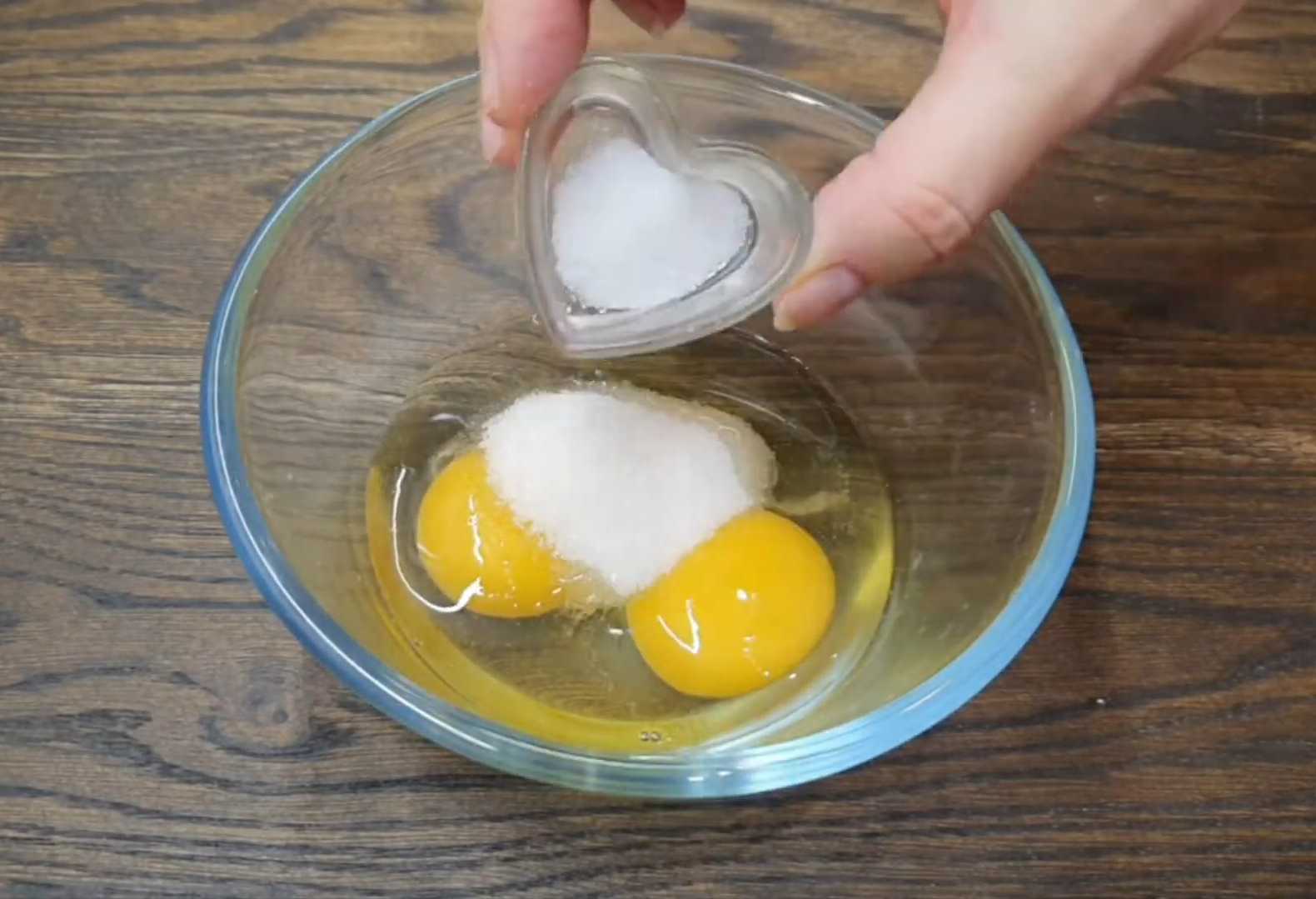 Дрожжевые блины на кефире-Шаг 5