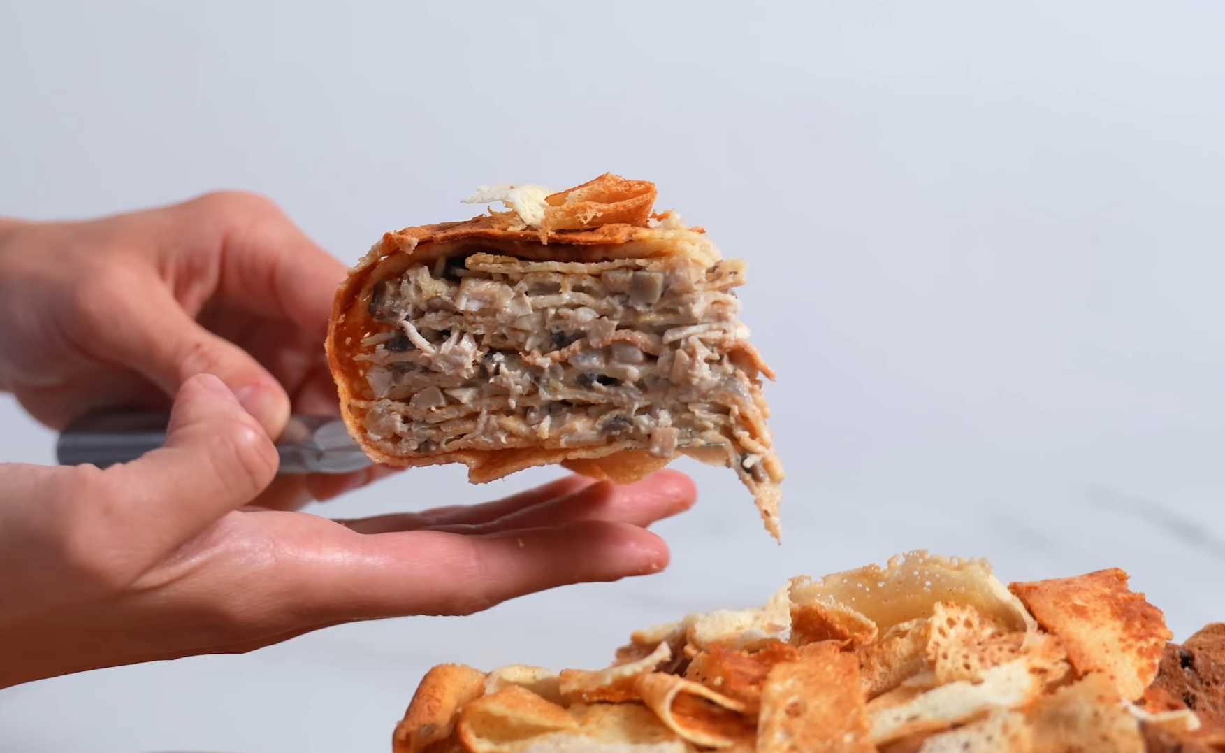 Курник из блинов с курицей и грибами-Шаг 12