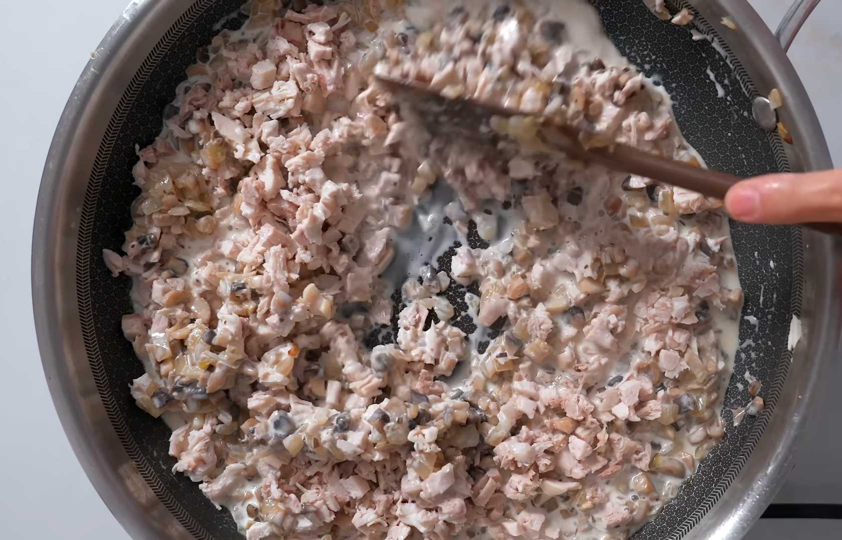 Курник из блинов с курицей и грибами-Шаг 5