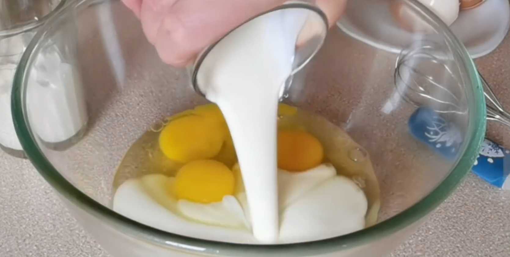 Блины с содой на кефире-Шаг 1