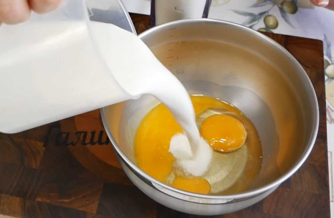 Блины без сахара на молоке-Шаг 2