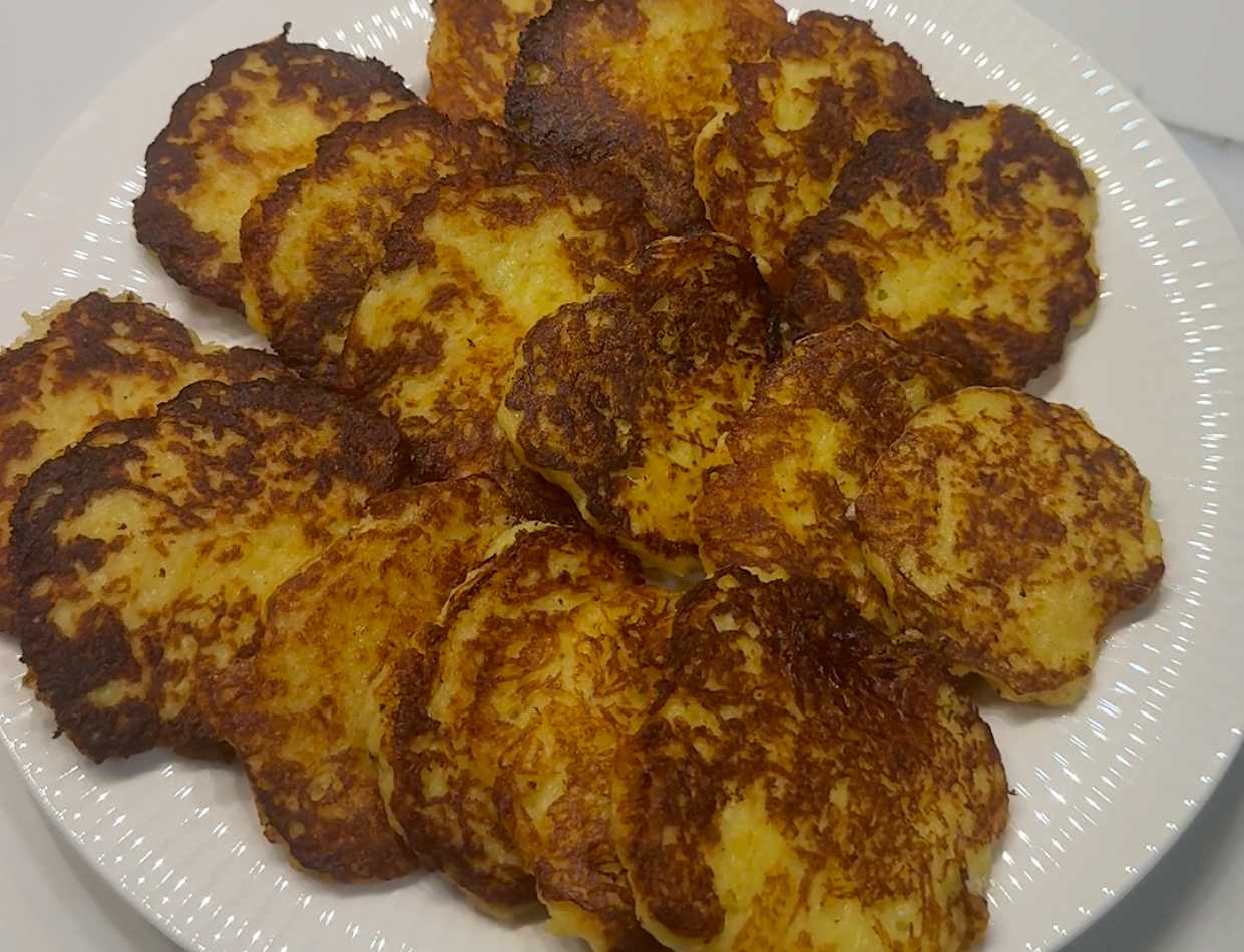 Картофельные оладьи со сметаной без муки-Шаг 11