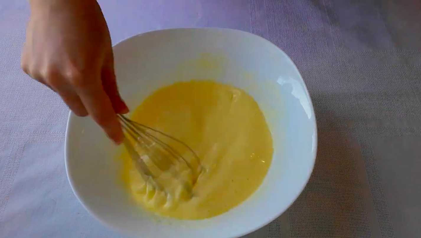 Блины на кефире и кипятке-Шаг 2