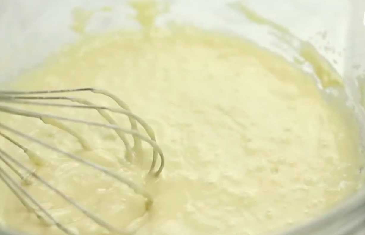 Заварные блины на сметане-Шаг 6