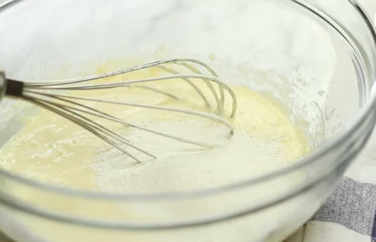 Заварные блины на сметане-Шаг 5