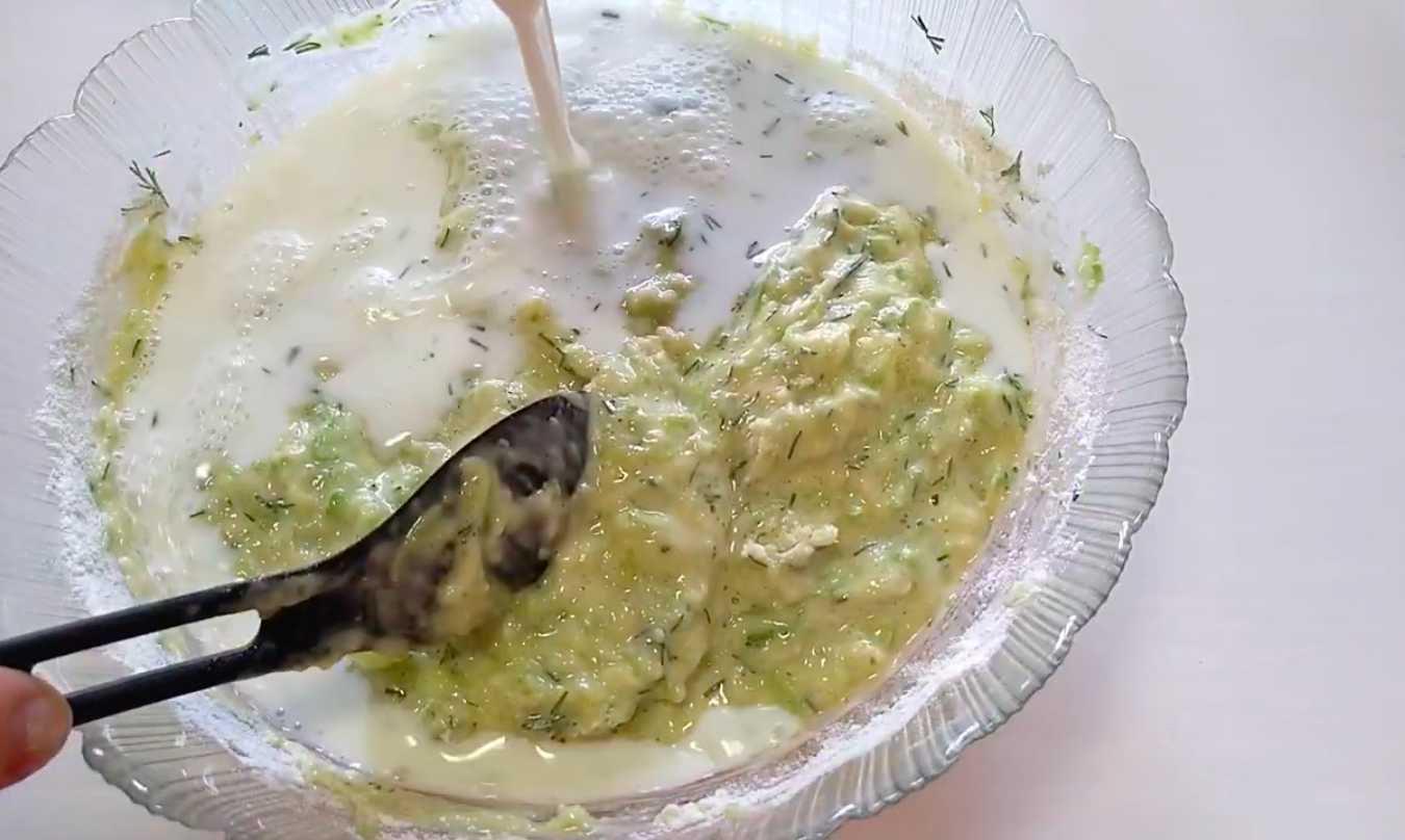 Блины из кабачков на сковороде-Шаг 6