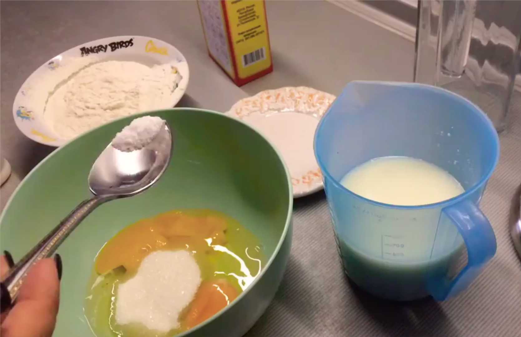 Блины на простокваше-Шаг 1