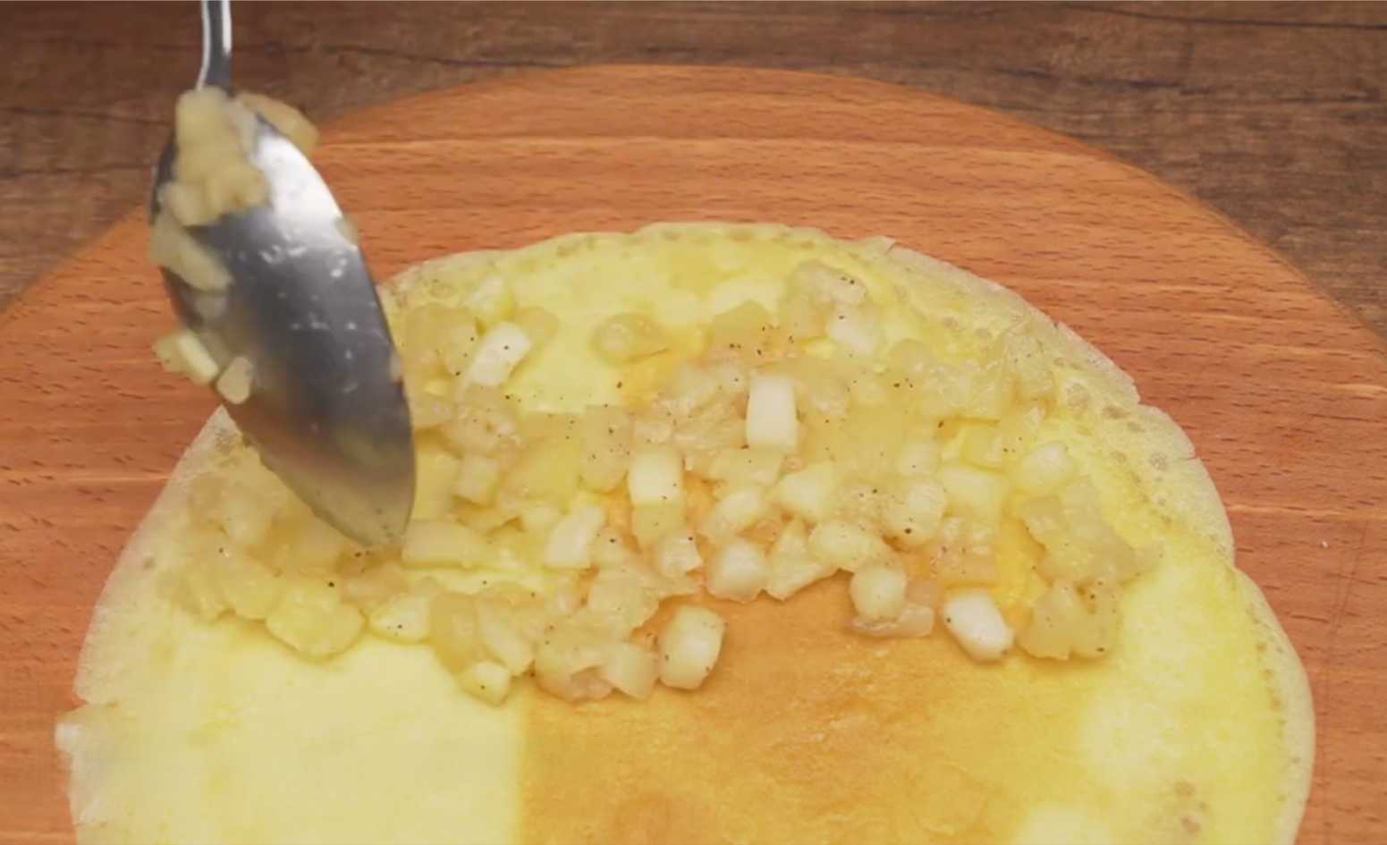 Блины с яблоками-Шаг 15