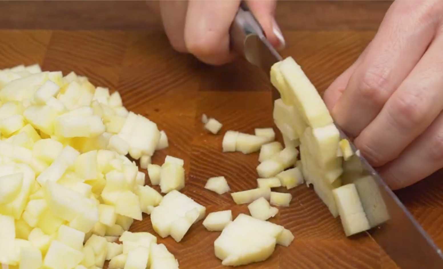 Блины с яблоками-Шаг 5