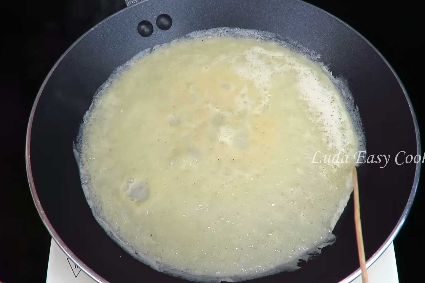 Крахмальные блины на молоке-Шаг 9