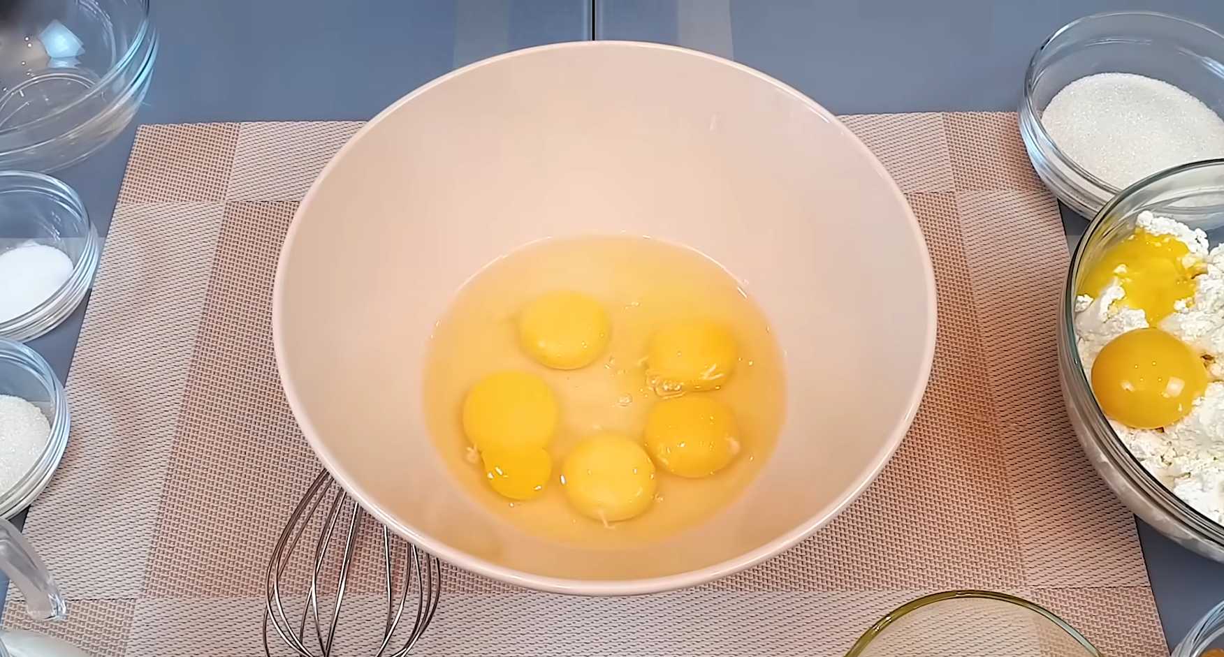 Блины с творогом в духовке-Шаг 2