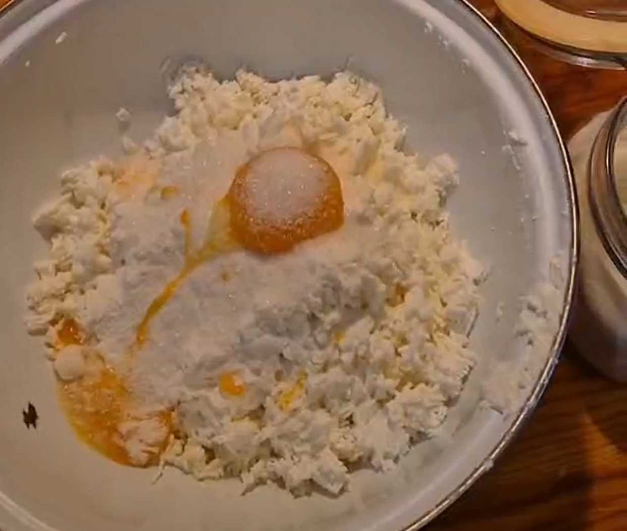 Сырники с мёдом-Шаг 3