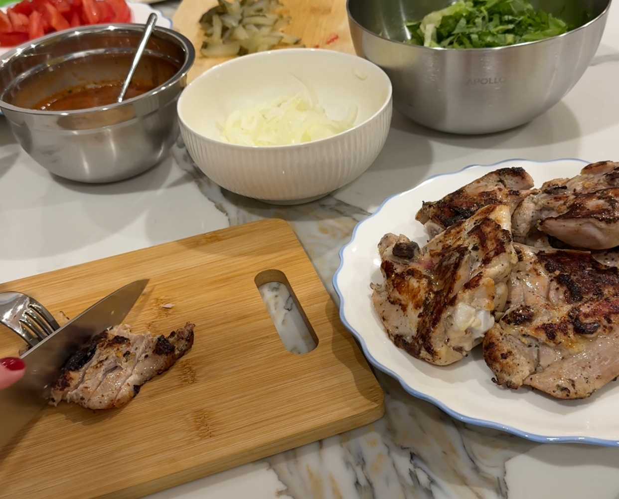 Шаверма из лаваша с курицей и овощами-Шаг 5