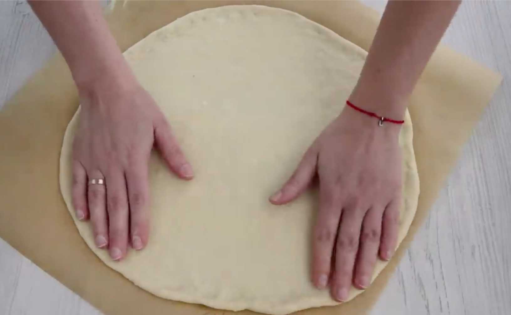 Классическая итальянская пицца с пепперони и моцареллой-Шаг 7