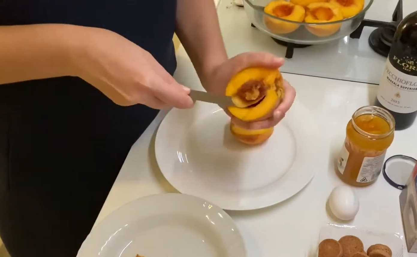 Запеченные персики по-итальянски-Шаг 2