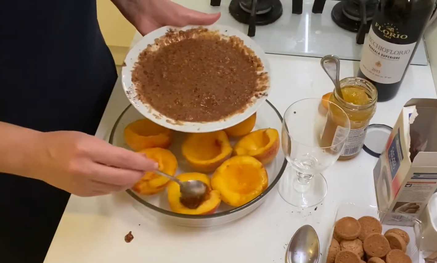 Запеченные персики по-итальянски-Шаг 8