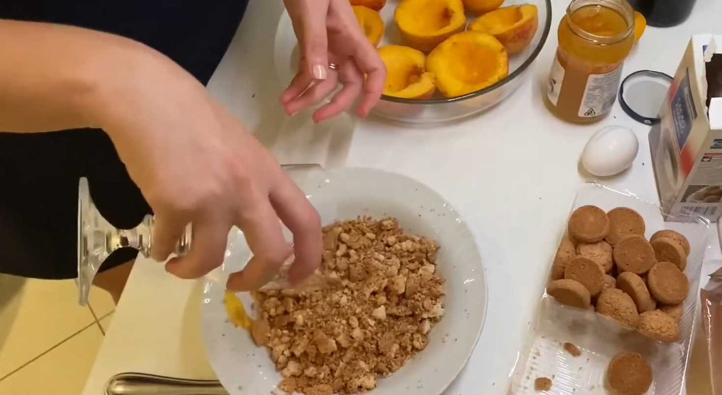 Запеченные персики по-итальянски-Шаг 5