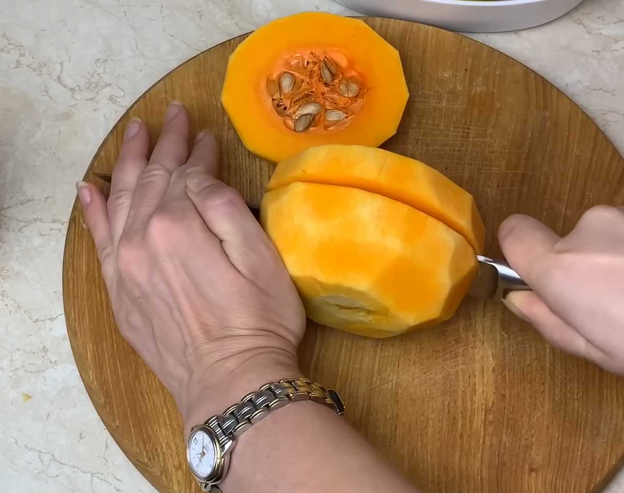 Запеченные яблоки с тыквой, изюмом и корицей-Шаг 1