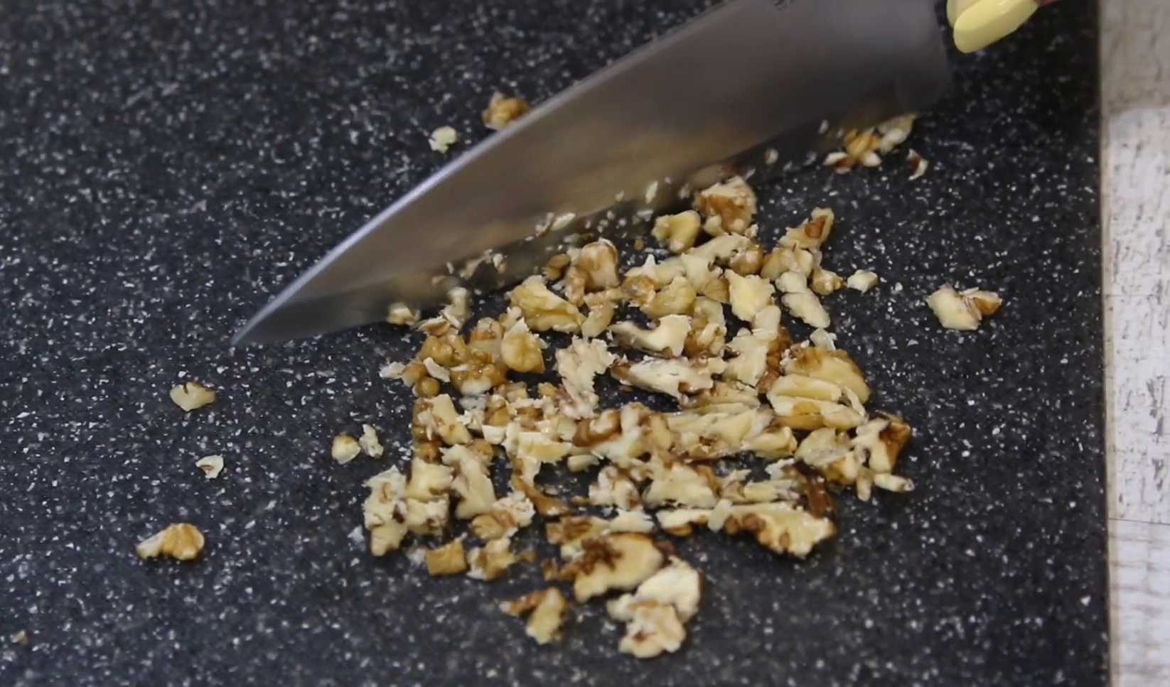 Запеченные яблоки с творогом и корицей-Шаг 2