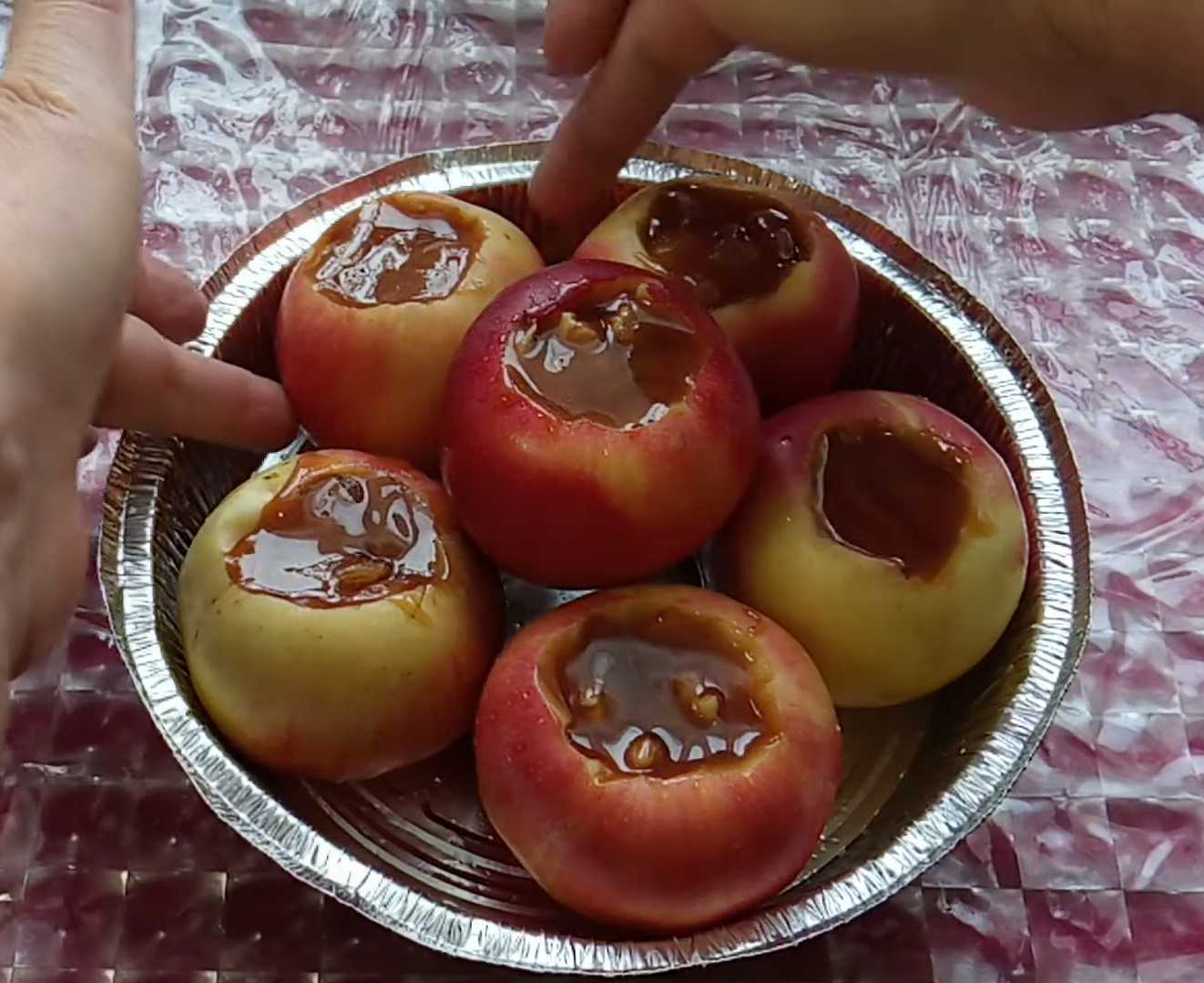 Запеченные яблоки с медом и орехами-Шаг 5