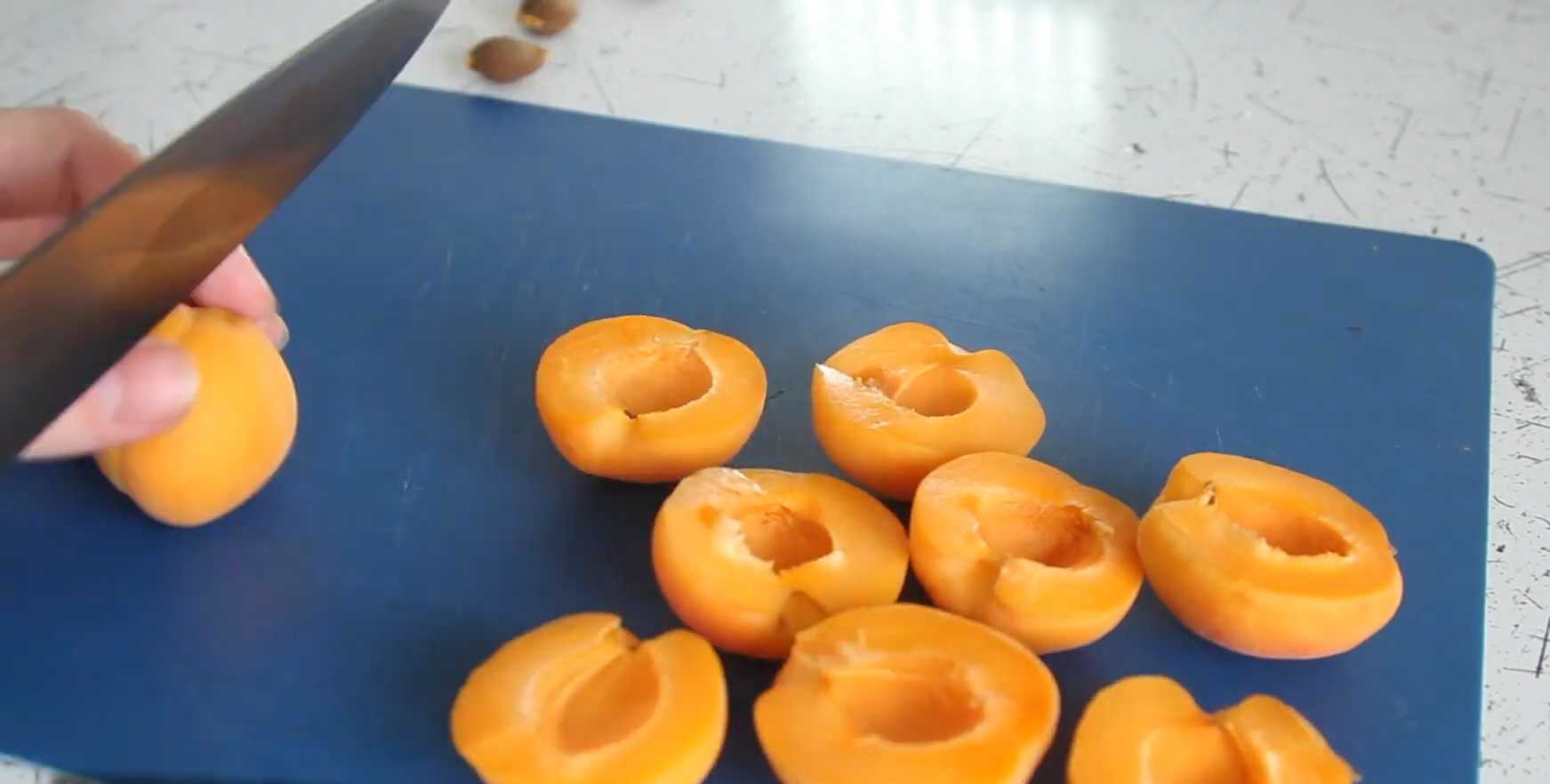 Запеченные абрикосы с медом и орехами-Шаг 1