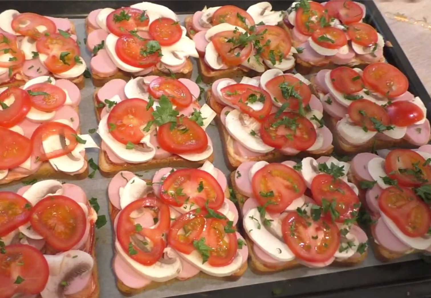 Пицца на тостовом хлебе в духовке-Шаг 7