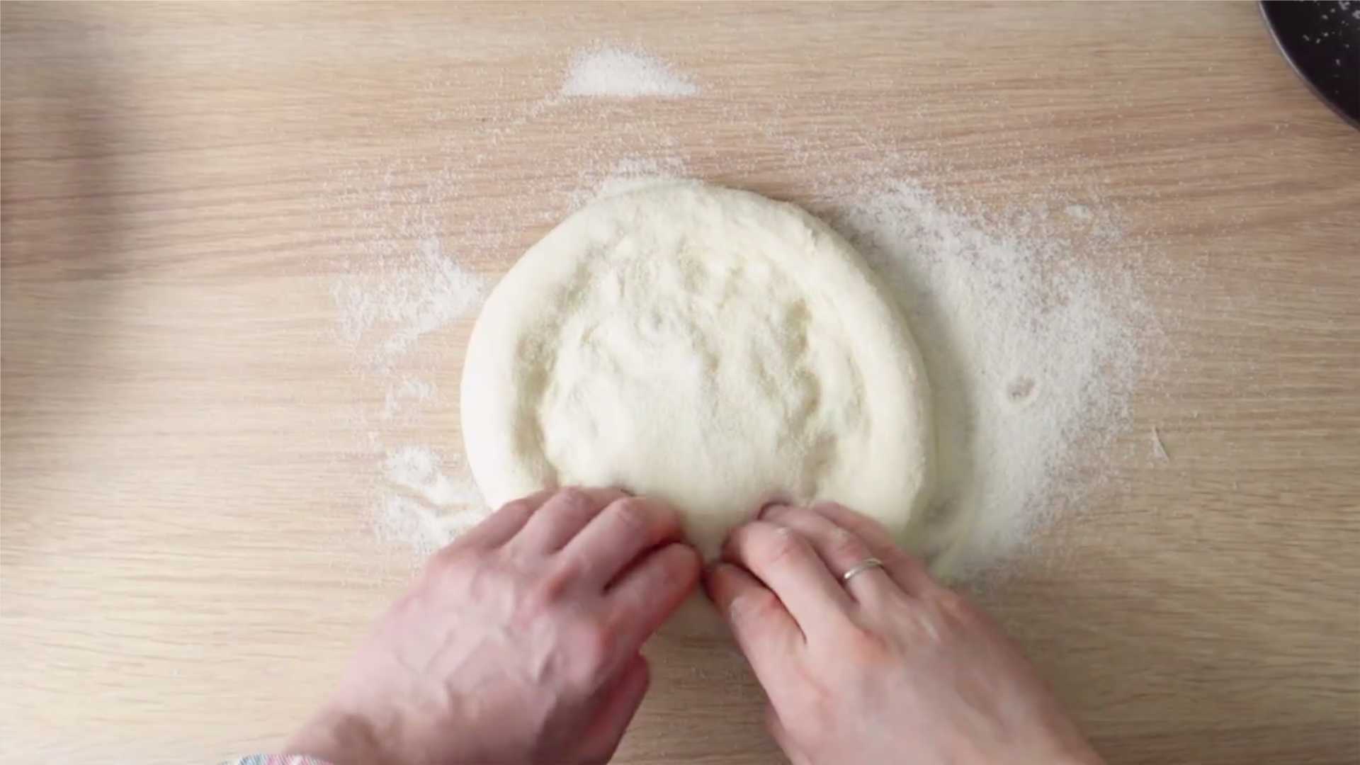 Пицца с креветками-Шаг 5