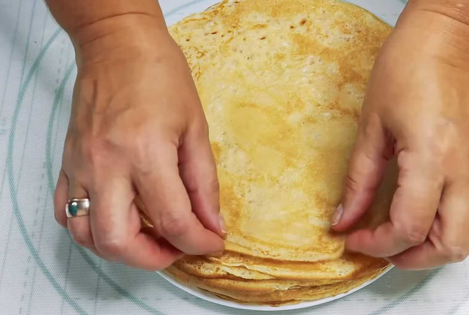 Блины с яйцом и зеленым луком-Шаг 11