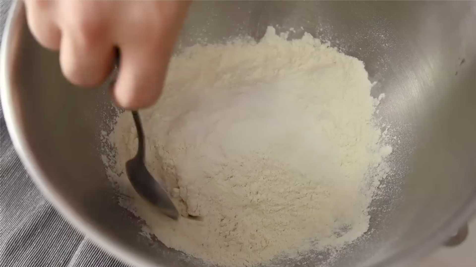 Дрожжевое тесто для пиццы-Шаг 1