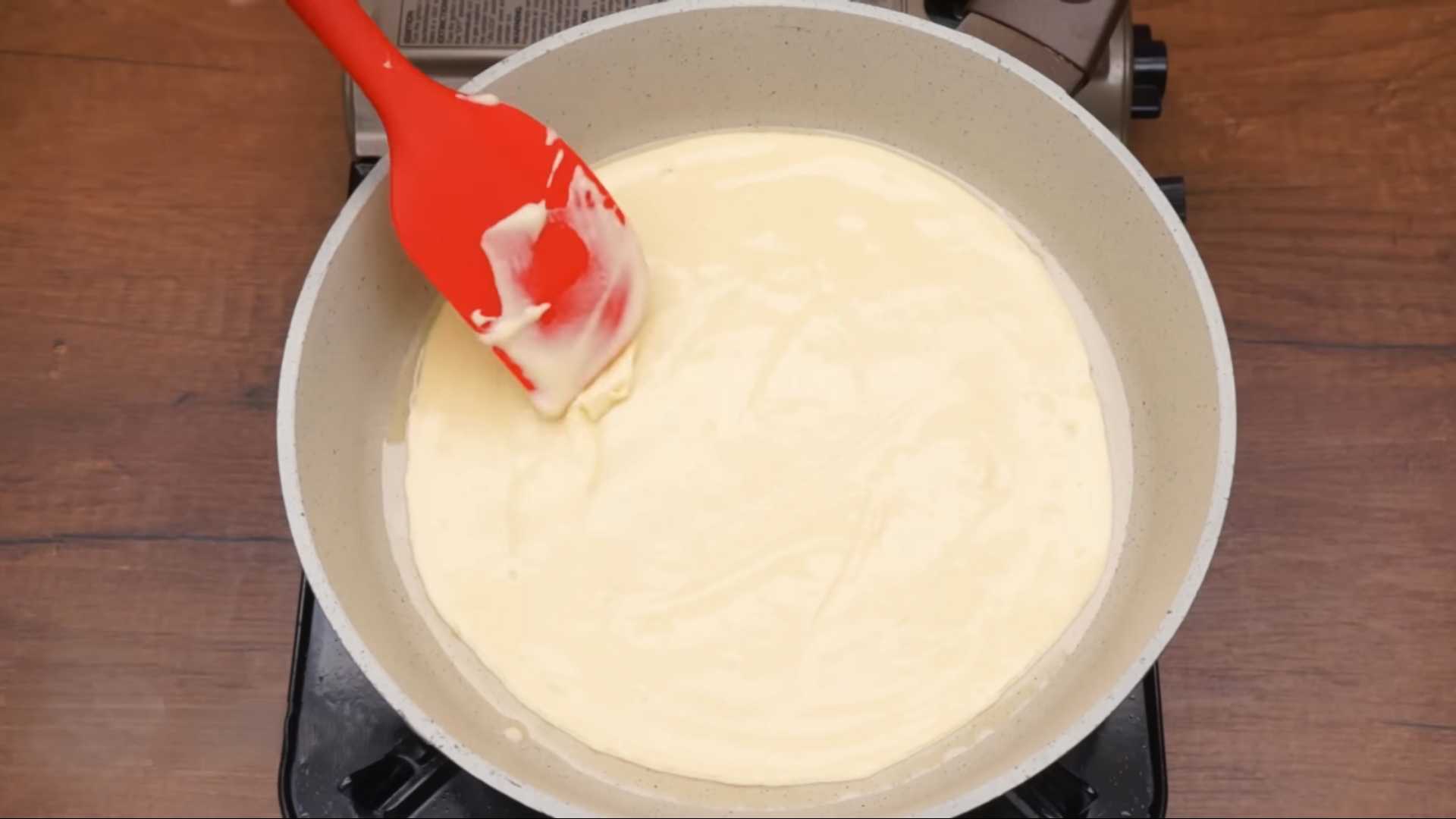 Пицца бездрожжевая на сковороде-Шаг 8