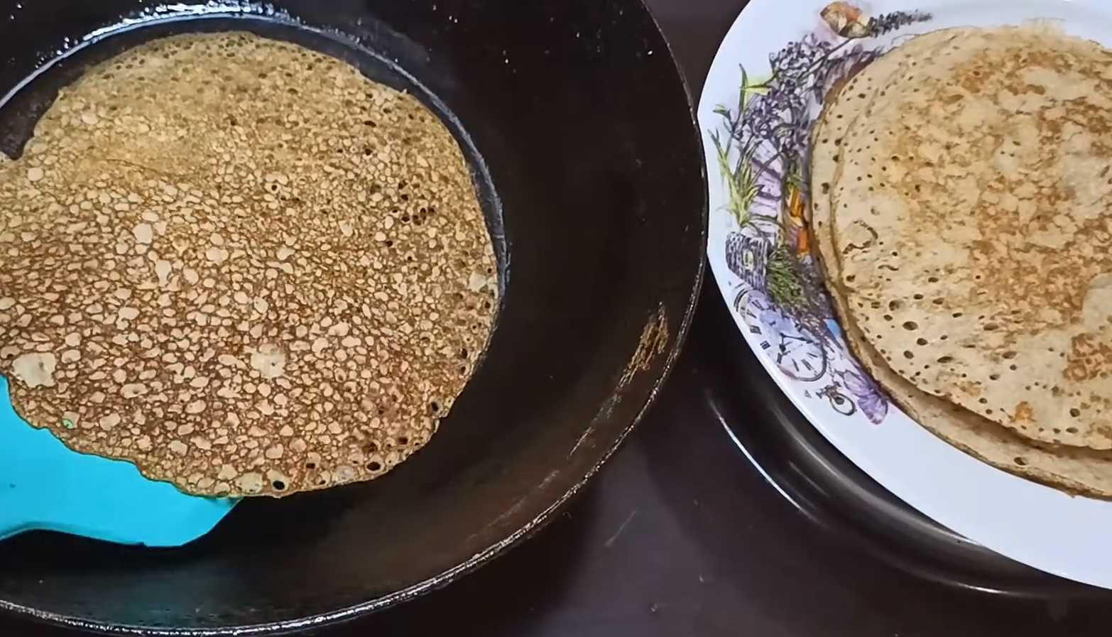 Блины из гречневой муки на кефире-Шаг 7