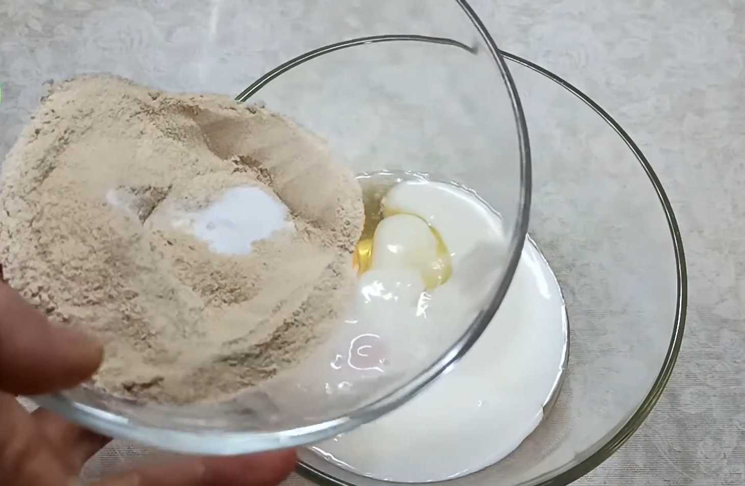 Блины из гречневой муки на кефире-Шаг 2