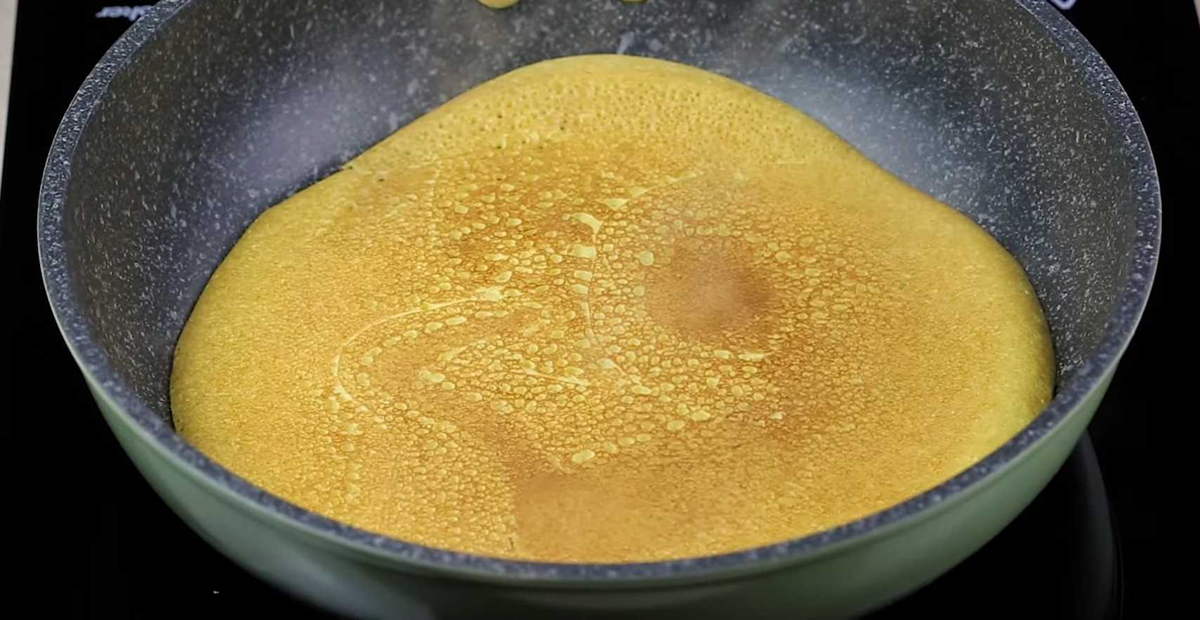 Кукурузные блины на молоке-Шаг 9