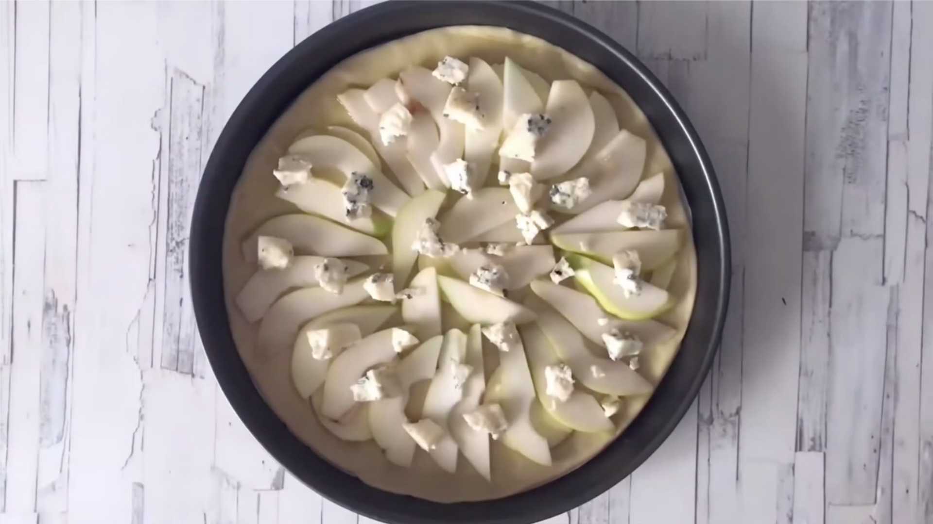 Пицца с грушей и горгонзолой-Шаг 9