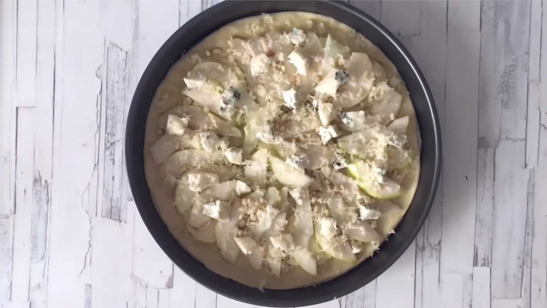 Пицца с грушей и горгонзолой-Шаг 10