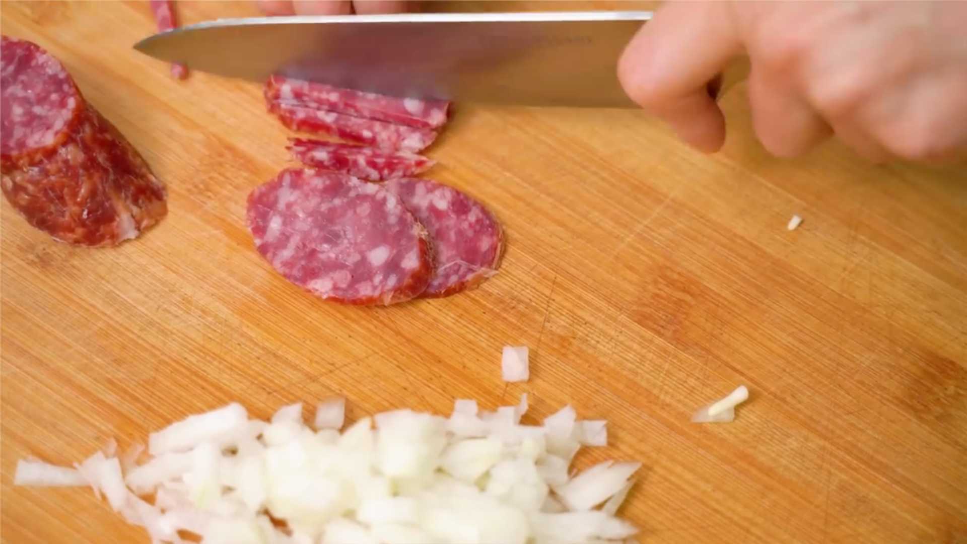 Пицца на сковороде без сметаны-Шаг 4