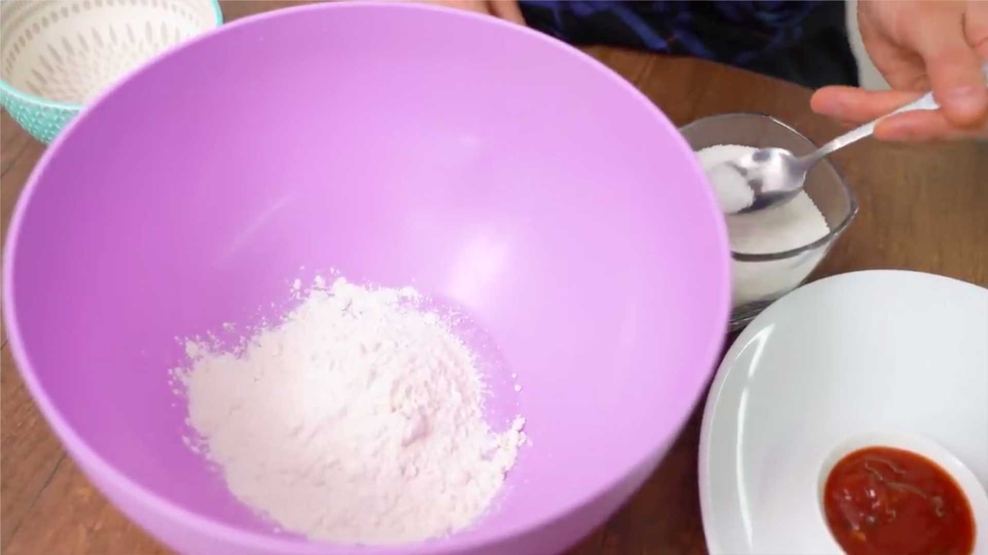 Пицца на сковороде без сметаны-Шаг 1